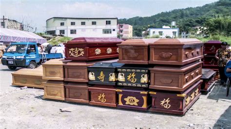 葫蘆放床頭 捐棺香港